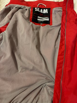 Chaqueta Slam Roja sin usar