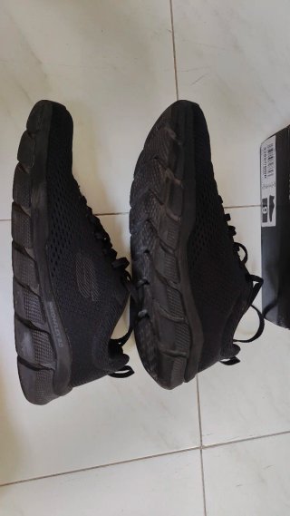 Scarpe Skechers nere uomo