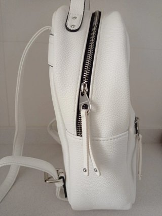 Mochila Stradivarius Blanca