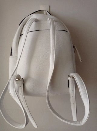 Mochila Stradivarius Blanca