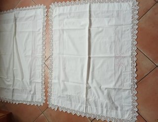 Federa con ricamo AR