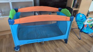 Cuna de viaje / Parque infantil azul