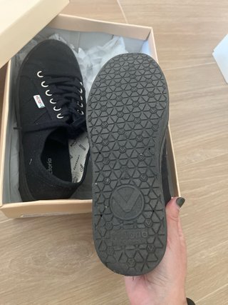 Tenis Victoria Negros