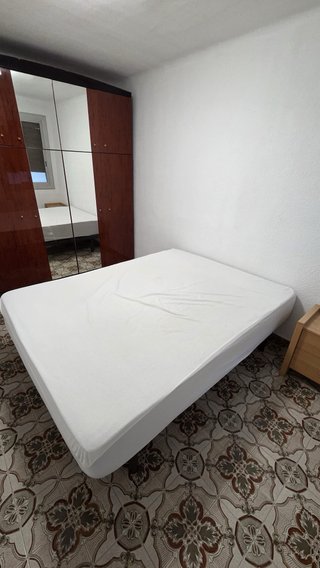 Colchón y Somier 150x200 + MUEBLES GRATIS