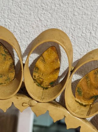 Espejo Flor Sunburst de hierro dorado años 50