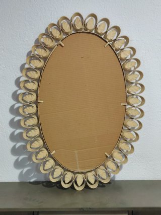 Espejo Flor Sunburst de hierro dorado años 50