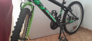 Bicicleta infantil verde