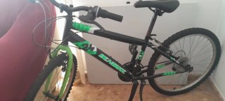 Bicicleta infantil verde