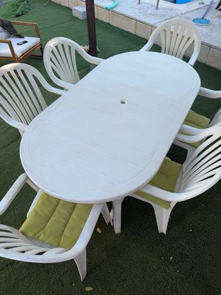 Mesa y 6 sillas terraza plástico
