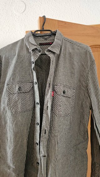 Camisa Levi's Rayas Gris y Blanco