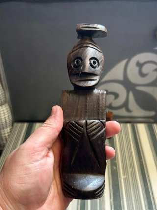 Lote 3 figuras africanas de madera talladas a mano