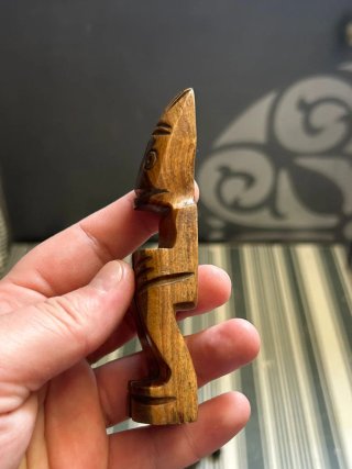 Lote 3 figuras africanas de madera talladas a mano