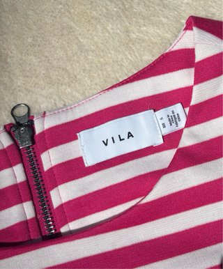 Vestido VILA rayas fucsia y blanco Talla S