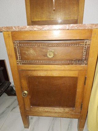 Mesita de noche mármol y madera