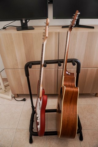 GUITARRA SQUIRE USADA UNA SOLA VEZ