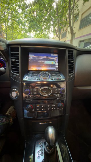 Infiniti FX50 2010