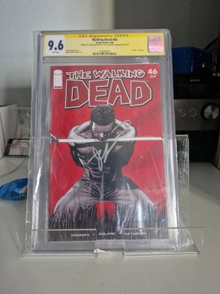 THE WALKING DEAD CGC 9.6 CON FIRMAS