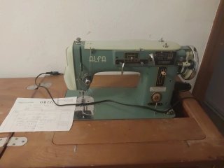 Máquina de coser Alfa Alfalmatic
