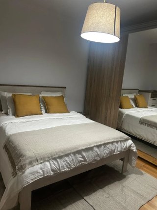 DESMONTAJE, TRANSPORTE Y MONTAJE DE CAMAS Y CANAPE