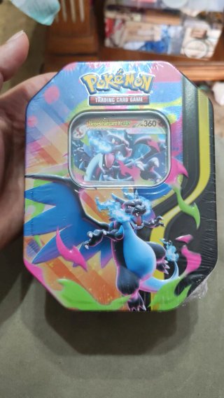 Lata Pokémon Mega-Charizard X EX Sellada