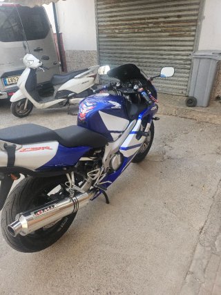 Honda CBR 600 F Azul