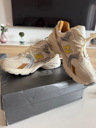 Zapatillas New Balance 530 Beige/Blanco Talla [Tal