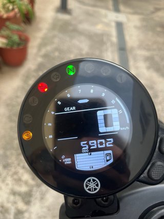 Yamaha XSR 700 Negra