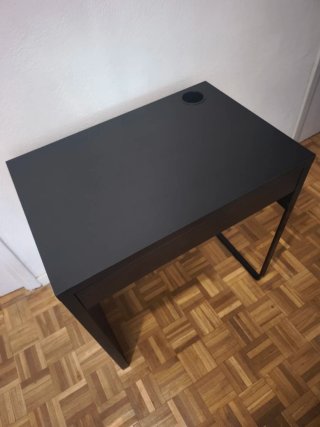 Escritorio IKEA MICKE negro 73x50