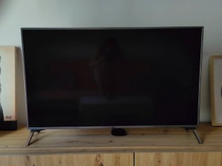 Televisión LG 48 Negra y Gris