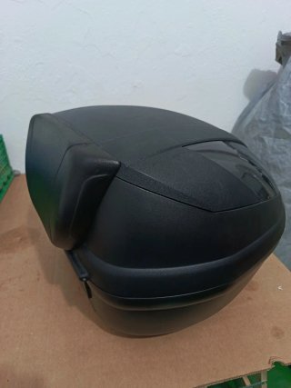 Baúl moto Givi E370NT Monolock