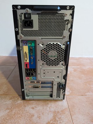 PC Gaming Sleeper–Potencia para Full HD