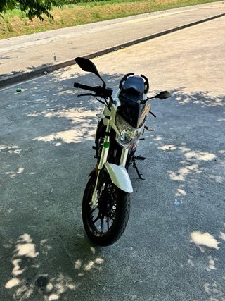 Macbor Stormer R Blanca y Negra