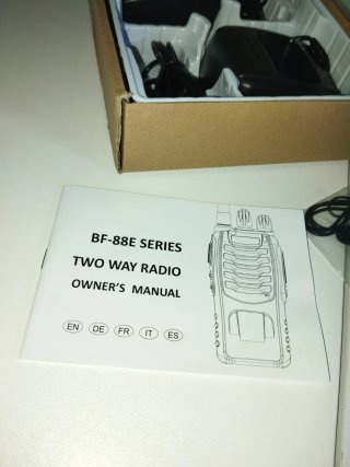 2 Walkie Talkies Baofeng BF-88E