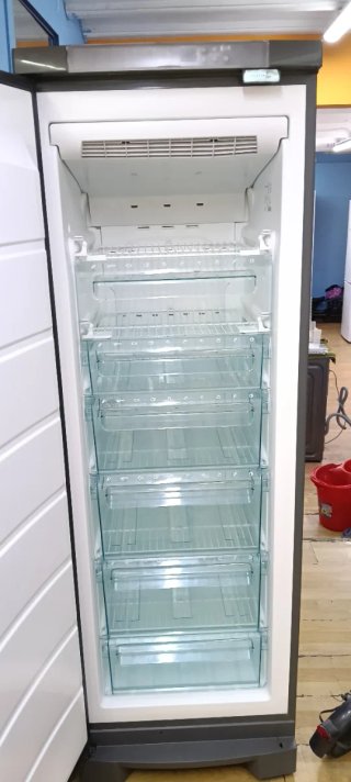 Congelador Vertical Electrolux