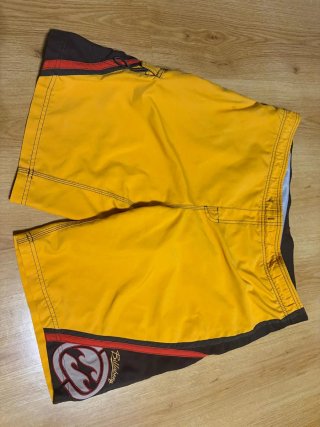Costume da bagno Billabong giallo grafite vintage