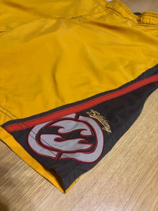 Costume da bagno Billabong giallo grafite vintage