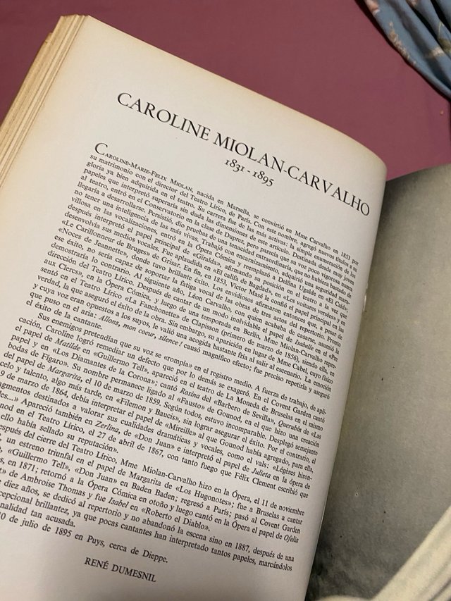 Lote de libros de escritores célebres, ver fotos
