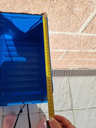 Gavetas azules de plástico