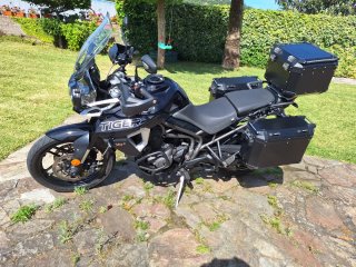 Triumph Tiger 800 XRX 2019 negra