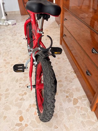 Bici infantil roja Cars