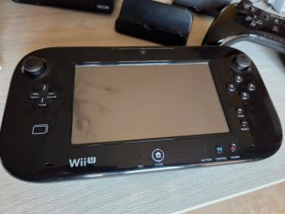 Nintendo Wii U Negra con Accesorios