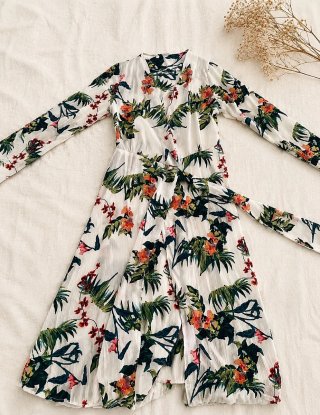 Kimono estampado floral blanco