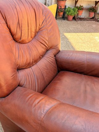 Sillón de cuero marrón