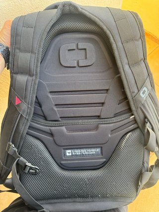 Mochila Dainese D-Gambit 33,5L Negra