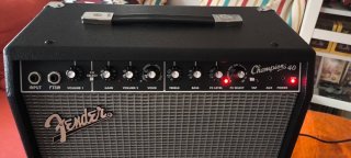 Amplificador Fender Champion 40W + Funda