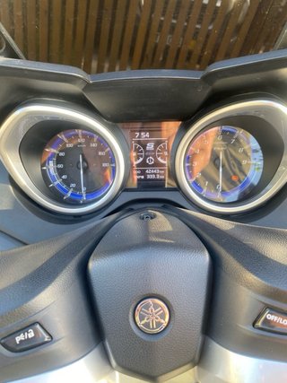 Yamaha Tmax 530 SX Negra