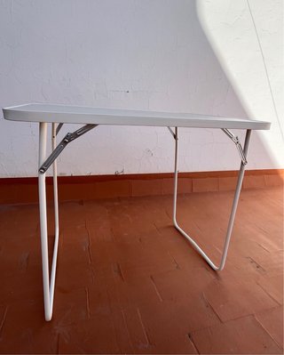 Mesa plegable nueva