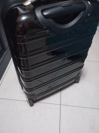 Maleta de cabina negra