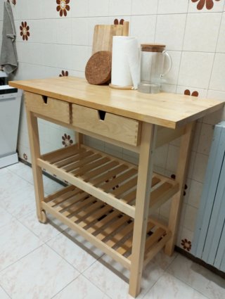 Mesa auxiliar cocina madera con estantes y cajones