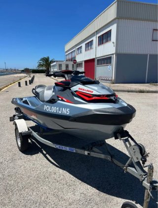 Sea Doo RXT-X RS 300 - Cinza/Vermelho